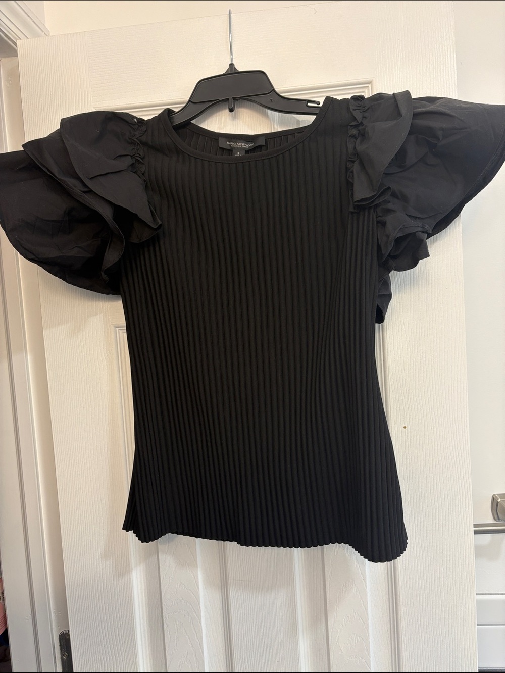 Stylish Black Ruffle-Sleeve Ribbed Top - Picture 6 of 11